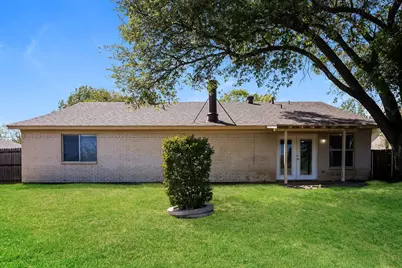 6117 Autumn Springs Drive, Arlington, TX 76001 - Photo 18