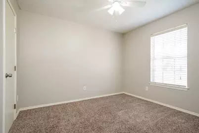 6117 Autumn Springs Drive, Arlington, TX 76001 - Photo 14