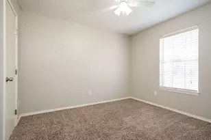 6117 Autumn Springs Dr, Arlington, TX 76001 - Photo 14