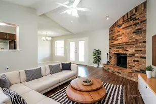 6117 Autumn Springs Dr, Arlington, TX 76001 - Photo 4