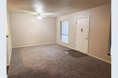 510 W Marvin Avenue #211, Waxahachie, TX 75165 - Photo 4