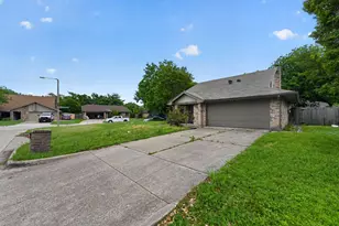 2401 Channing Dr, Grand Prairie, TX 75052 - Photo 2