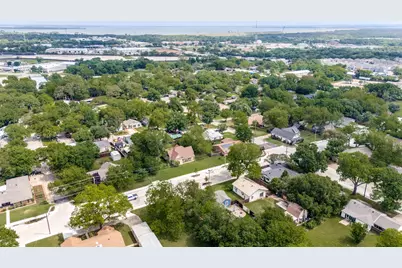 220 W College Street, Lewisville, TX 75057 - Photo 26