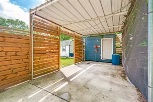 220 W College St, Lewisville, TX 75057 - Photo 22