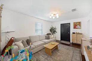 220 W College St, Lewisville, TX 75057 - Photo 4