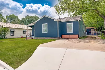 220 W College Street, Lewisville, TX 75057 - Photo 2