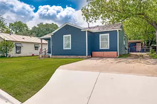 220 W College St, Lewisville, TX 75057 - Photo 2