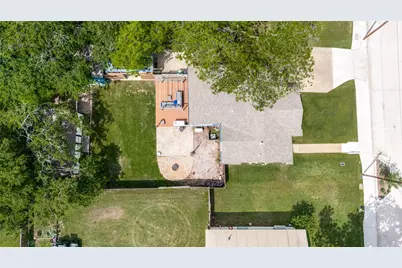 220 W College Street, Lewisville, TX 75057 - Photo 28