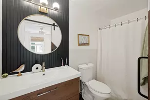 220 W College St, Lewisville, TX 75057 - Photo 14