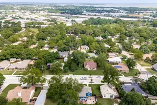 220 W College St, Lewisville, TX 75057 - Photo 30
