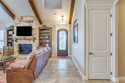 6417 Beacon Vista Circle, Granbury, TX 76049 - Photo 6