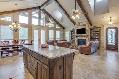 6417 Beacon Vista Circle, Granbury, TX 76049 - Photo 16