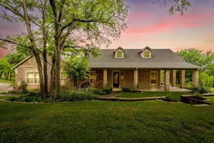 6417 Beacon Vista Cir, Granbury, TX 76049 - Photo 2