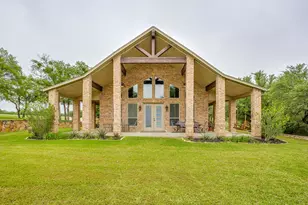 6417 Beacon Vista Cir, Granbury, TX 76049 - Photo 2