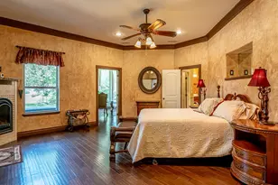 2308 Bentwater Ct, Granbury, TX 76049 - Photo 8
