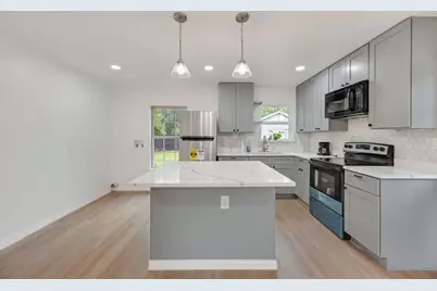 8736 Comer Drive, Dallas, TX 75217 - Photo 10