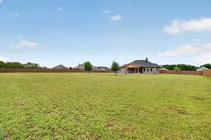10917 Chriswood Dr, Crowley, TX 76036 - Photo 32