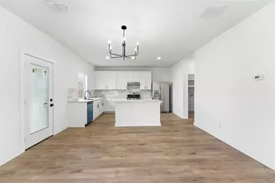 7301 Tin Cup Drive, Arlington, TX 76001 - Photo 8