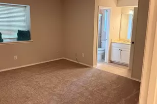817 Lynne Ln, Burleson, TX 76028 - Photo 8