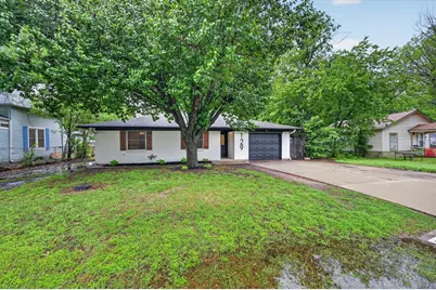 129 N Dobson Street, Burleson, TX 76028 - Photo 10