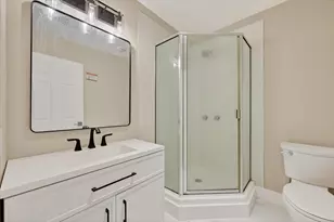 129 N Dobson St, Burleson, TX 76028 - Photo 20