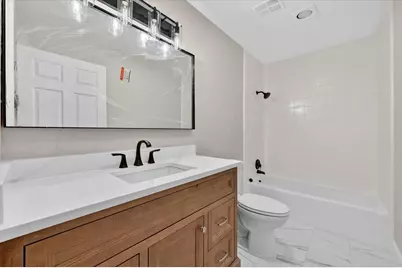 129 N Dobson Street, Burleson, TX 76028 - Photo 4