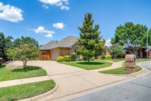 7732 Bridlewood Ct, North Richland Hills, TX 76182 - Photo 4