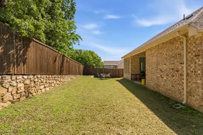 2204 Christopher Lane, Euless, TX 76040 - Photo 30