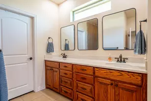 2113 Darby Dan Ct, Granbury, TX 76049 - Photo 30