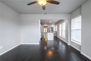 3009 Hemphill St, Fort Worth, TX 76110 - Photo 4