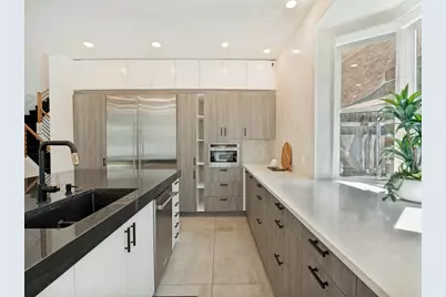 2805 Greenbrook Court, Grapevine, TX 76051 - Photo 18