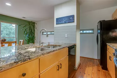 3801 San Jacinto #E, Dallas, TX 75204 - Photo 12