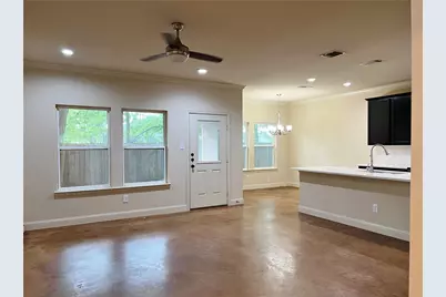 1312 W Jefferson Street #3, Waxahachie, TX 75165 - Photo 2