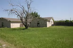 103 Wolf Cir, Graham, TX 76450 - Photo 8