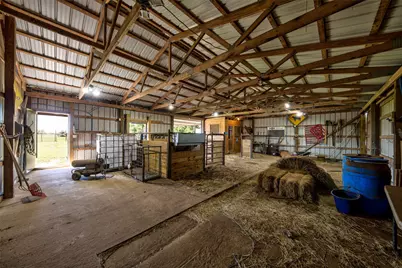 724 Zion, Rhome, TX 76078 - Photo 10
