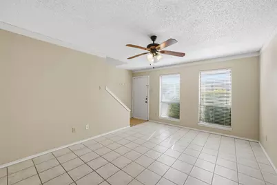 1371 S 11th Street, Waco, TX 76706 - Photo 4