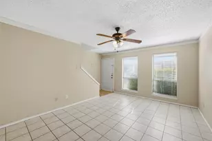 1371 S 11th St, Waco, TX 76706 - Photo 4