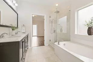 2632 Britany Cir, Bedford, TX 76022 - Photo 18