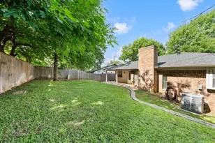 3000 Bluebonnet Ln, Bedford, TX 76021 - Photo 30