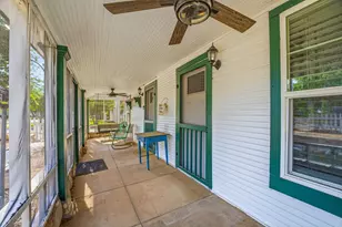 401 E Bridge St, Granbury, TX 76048 - Photo 8