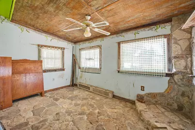 401 E Bridge Street, Granbury, TX 76048 - Photo 24