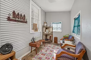 401 E Bridge St, Granbury, TX 76048 - Photo 22