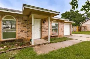 520 Lake Crest Pkwy, Azle, TX 76020 - Photo 4