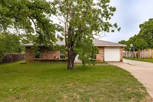 520 Lake Crest Pkwy, Azle, TX 76020 - Photo 1