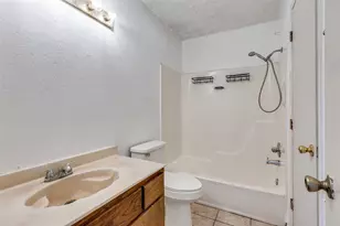 520 Lake Crest Pkwy, Azle, TX 76020 - Photo 14