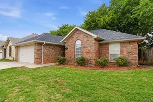 1723 Sully Ct, Stephenville, TX 76401 - Photo 2
