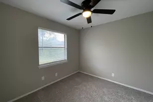 4104 Green Acres Cir, Arlington, TX 76017 - Photo 14