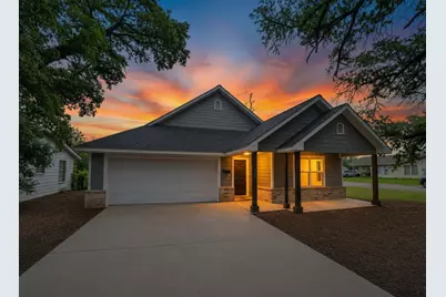 207 E McCoulskey Street, Terrell, TX 75160 - Photo 2