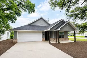 207 E McCoulskey St, Terrell, TX 75160 - Photo 1