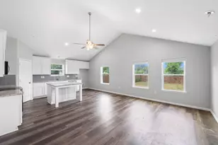 207 E McCoulskey St, Terrell, TX 75160 - Photo 4